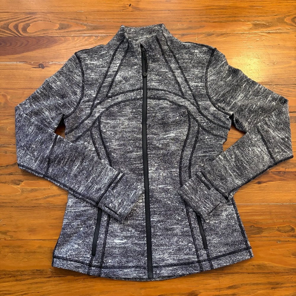 Lululemon Define Jacket Yoga Stretch Thumbholes Workout Gym Gray‎ Size 10 NWOT